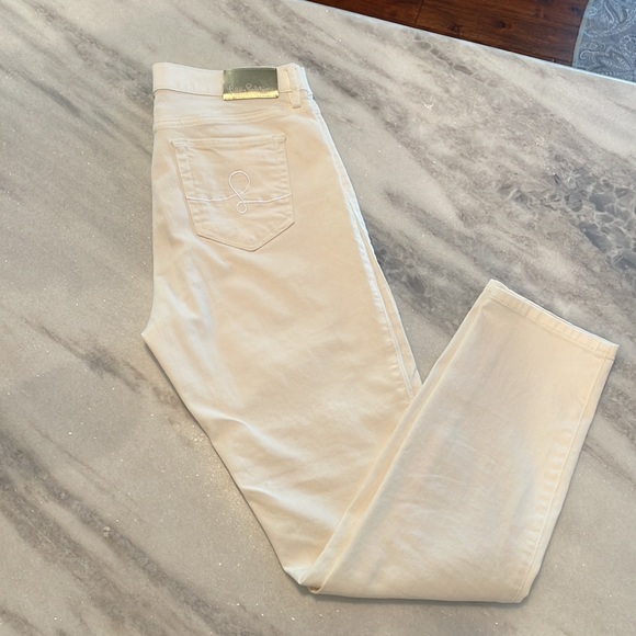 Lily Pulitzer - Picture 3 of 4